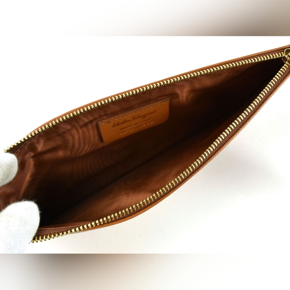 Salvatore Ferragamo Wristlet EUC! - Picture 6 of 15